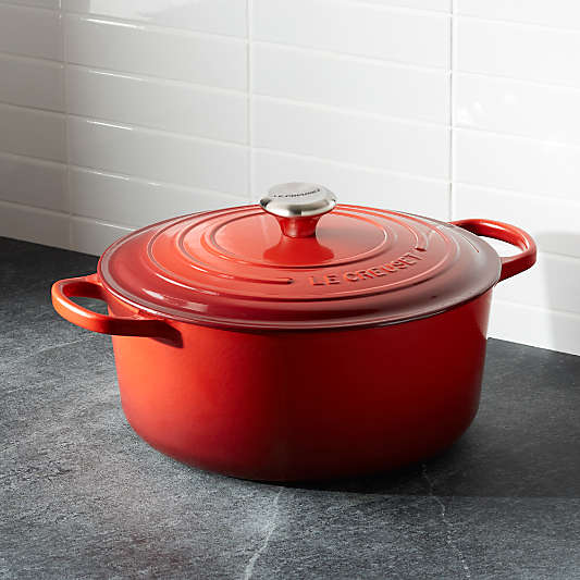 Le Creuset ® Signature 7.25-Qt. Cerise Red Enameled Cast Iron Dutch Oven