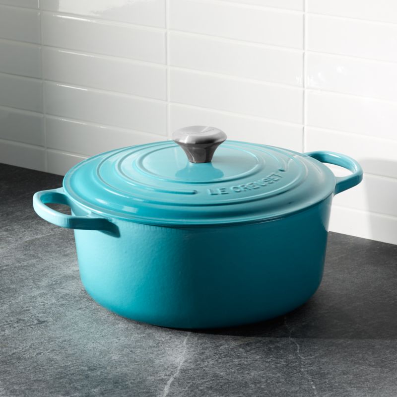 Le Creuset Signature 5.5-Qt. Round Caribbean Blue Enameled Cast Iron ...