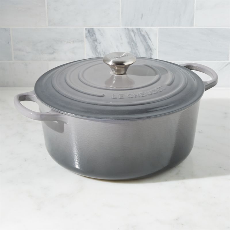 Le Creuset 3.5-Quart Signature Cast Iron Round Dutch Oven - Oyster