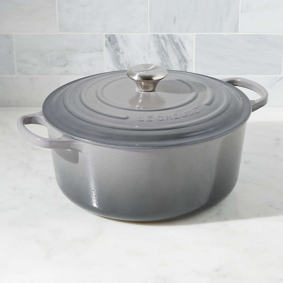 Le Creuset Signature 7.25-Qt. Oyster Grey Round Enameled Cast Iron Dutch Oven with Lid