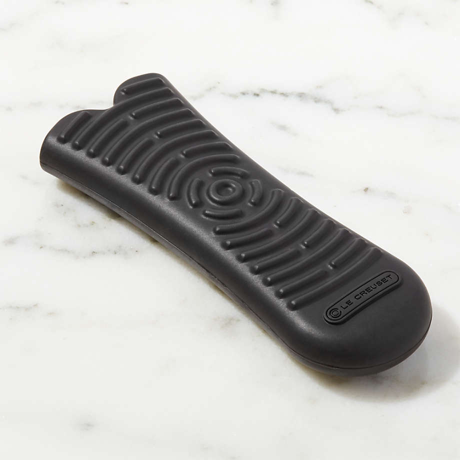  Le Creuset Silicone Handle Sleeve, 5 3/4 x 2, Black: Home &  Kitchen