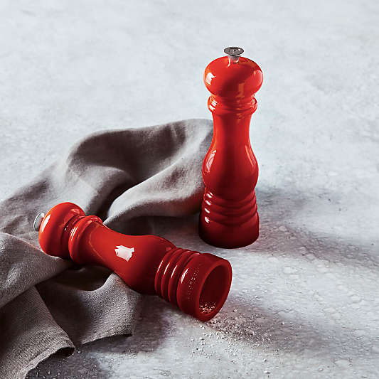 Le Creuset ® Cerise Salt and Pepper Mill Set