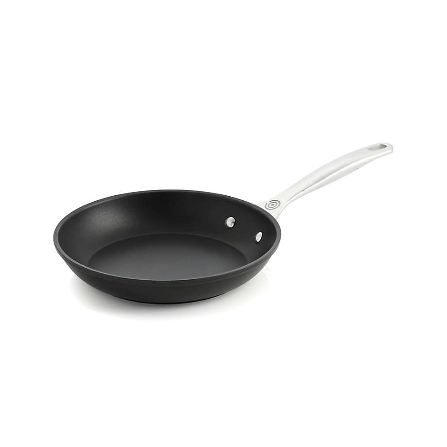 Le Creuset Toughened Nonstick PRO 9.5- and 11-Inch Fry Pan Set