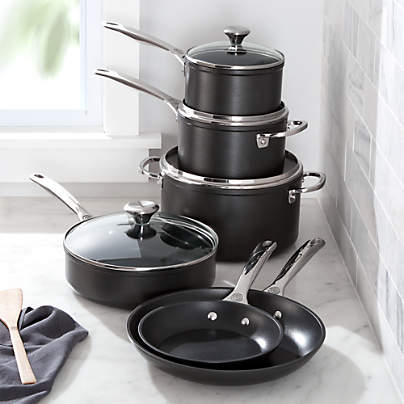 Le Creuset ® Toughened Non-Stick PRO 10-Piece Cookware Set