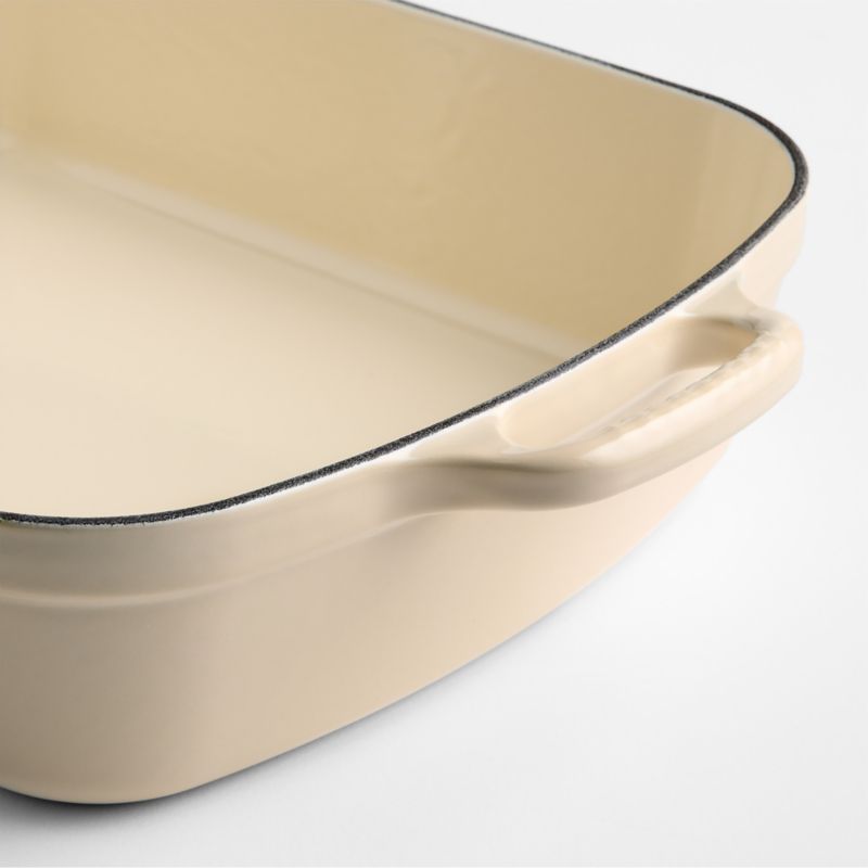 Le Creuset ® Signature 5.25-Qt. Cream Enameled Cast Iron Rectangular Roaster - image 2 of 3