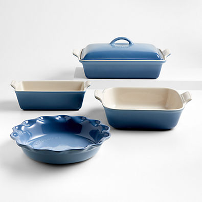View Le Creuset® Heritage Chambray 5-Piece Stoneware Bakeware Set details