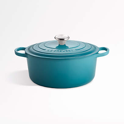 https://cb.scene7.com/is/image/Crate/LeCreuset7p25RdFrOCarF20/$web_pdp_main_carousel_low$/201023150412/le-creuset-signature-7.25-qt.-round-caribbean-dutch-oven-with-lid.jpg