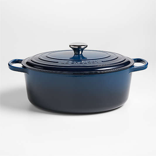 Le Creuset Signature ® 8-Qt. Nuit Enameled Cast Iron Oval Dutch Oven