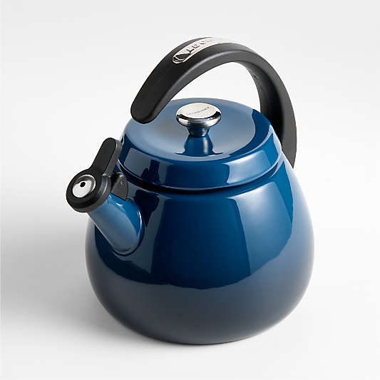 Le Creuset ® Cloche 2.2-Qt. Nuit Stovetop Tea Kettle