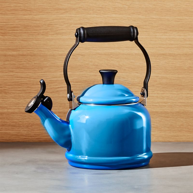 Le Creuset Demi 1.25-Qt. Marseille Blue Stovetop Whistling Tea Kettle +  Reviews | Crate & Barrel