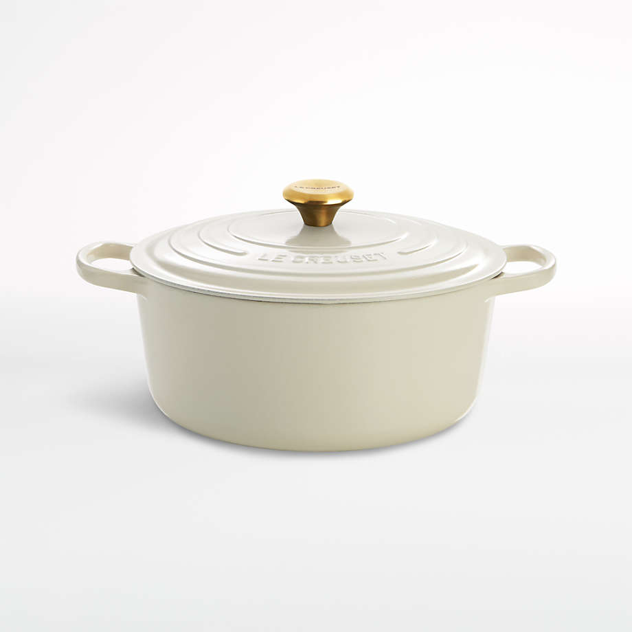 Le Creuset Signature 5.5-Qt. Round Cream Enameled Cast Iron Dutch Oven with Lid