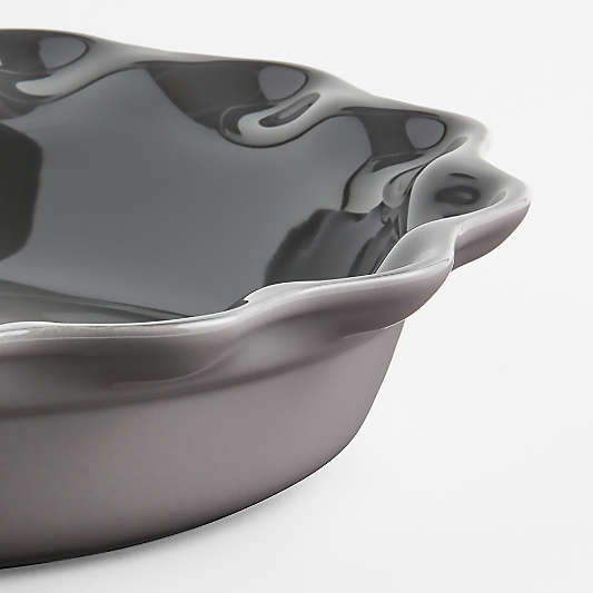 Le Creuset ® Heritage 9" Oyster Stoneware Pie Dish with Fluted Rim
