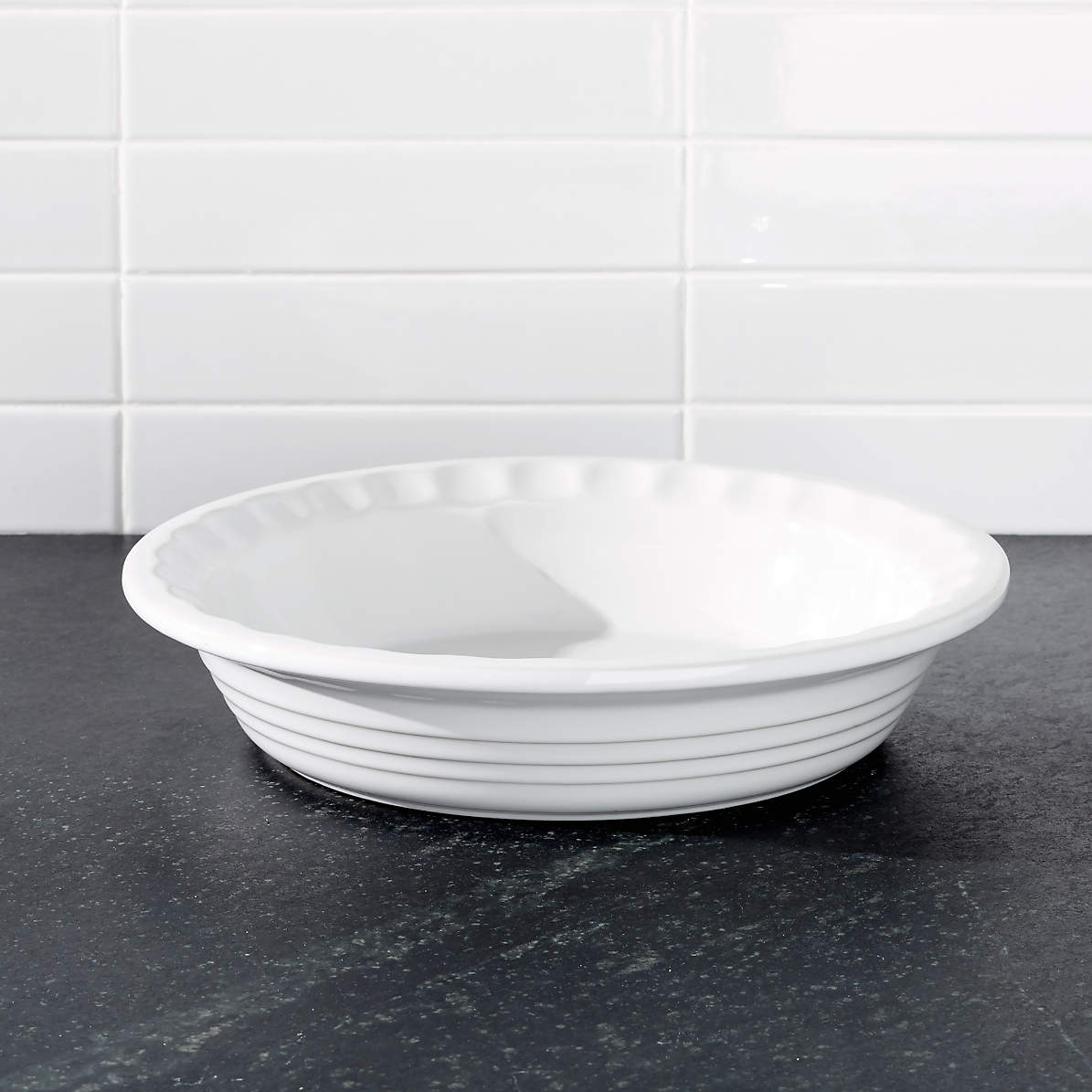 le creuset pie dish
