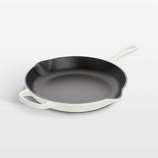 Le Creuset ® Signature 10.25" White Enameled Cast Iron Skillet