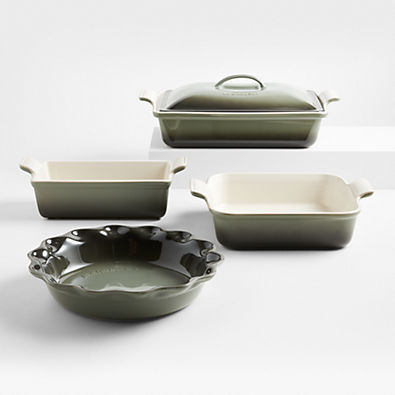 View Le Creuset® Heritage Thyme 5-Piece Stoneware Bakeware Set details
