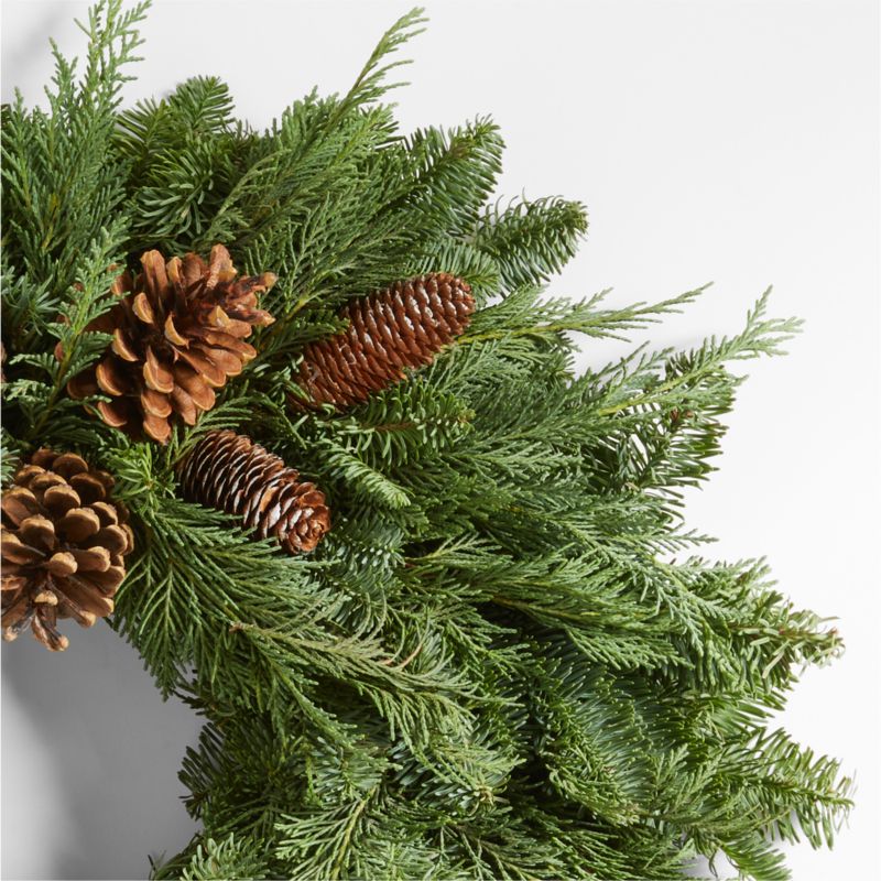 Live Cedar Pine Cone Wreath 22" - image 2 of 4