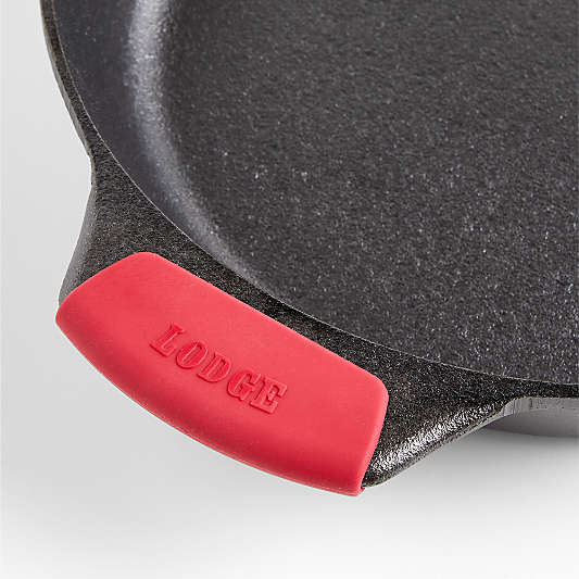 Lodge ® 10.25" Baker's Skillet with Silicone Grip