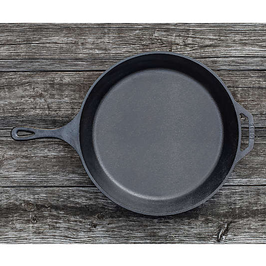 Lodge ® 15" Cast Iron Skillet