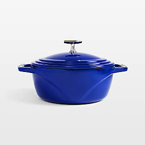 https://cb.scene7.com/is/image/Crate/Lodge4p5qDtchOvnBlueSSF23_VND/$web_pdp_carousel_low$/231002115324/lodge-4.5-qt.-smooth-sailing-blue-enameled-cast-iron-dutch-oven.jpg