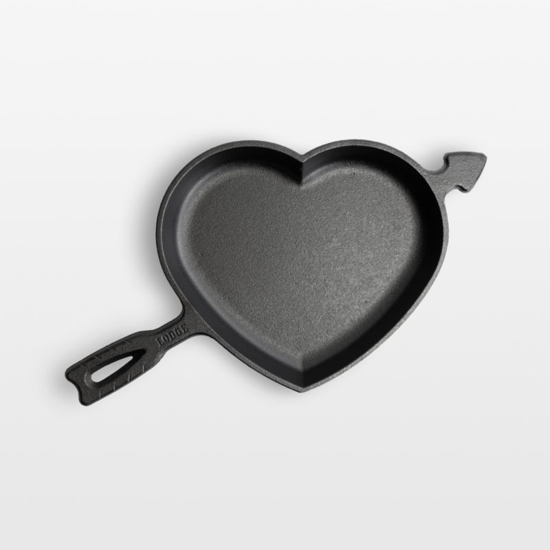 When you get a heart shaped cast-iron, everything is cute! : r/castiron