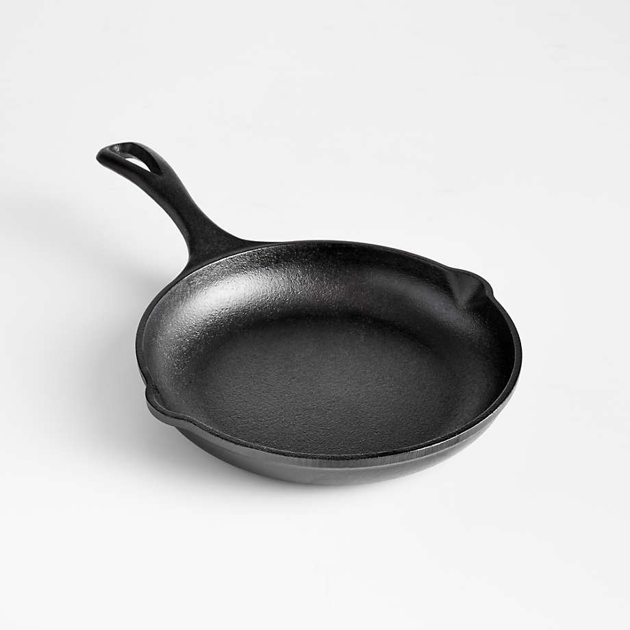 https://cb.scene7.com/is/image/Crate/LodgeCfCl8inSsndCstIrnSkltSHS20/$web_pdp_main_carousel_med$/200114123022/lodge-chef-collection-8-cast-iron-chef-style-skillet.jpg