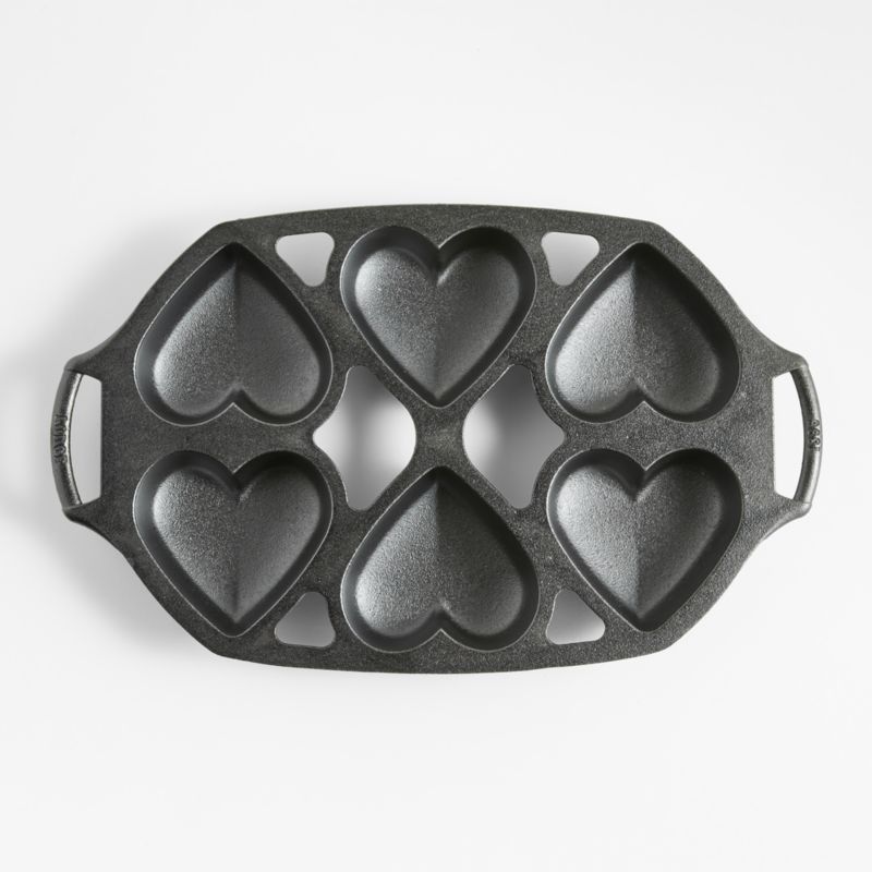 Lodge Cast Iron Heart Mini Cake Pan