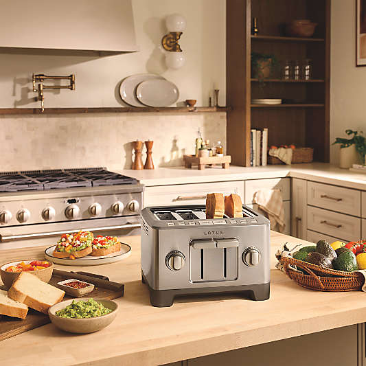 Lotus Professional Series The Four Slice™ Toaster