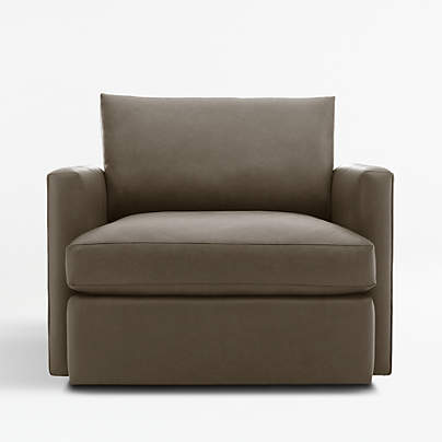 Lounge Deep 40" Leather Swivel Chair
