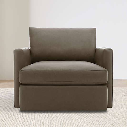Lounge Deep 40" Leather Swivel Chair