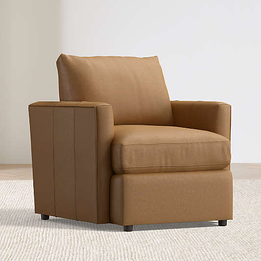 Lounge Classic 32" Leather Chair