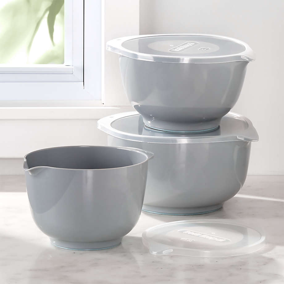 https://cb.scene7.com/is/image/Crate/MargretheBowlsGreyS3SHF17/$web_pdp_main_carousel_med$/220913134440/rosti-grey-melamine-mixing-bowls-with-lids-set-of-3.jpg