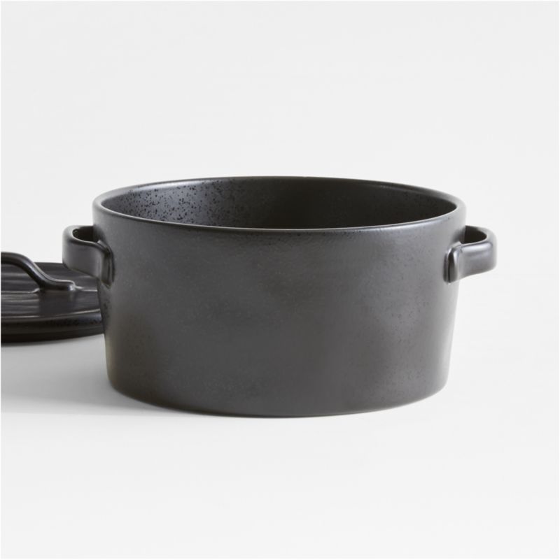 Marin Matte Black 2-Qt. Covered Casserole Dish