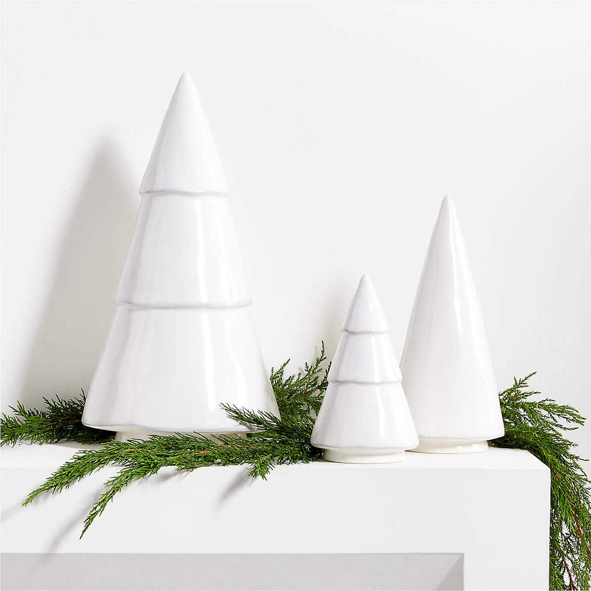 Crate & Barrel White Ceramic Christmas Tree Shaped Baking Trinket Candy Dish