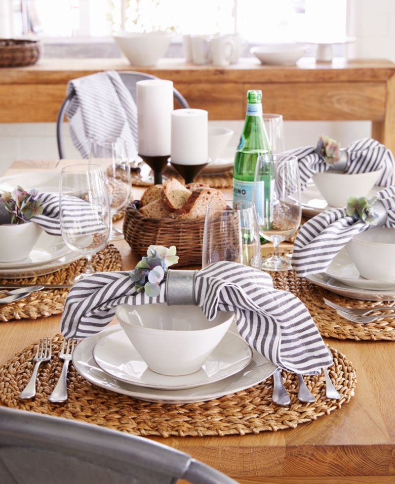 Marin White 16 Piece Dinnerware Set Reviews Crate Barrel