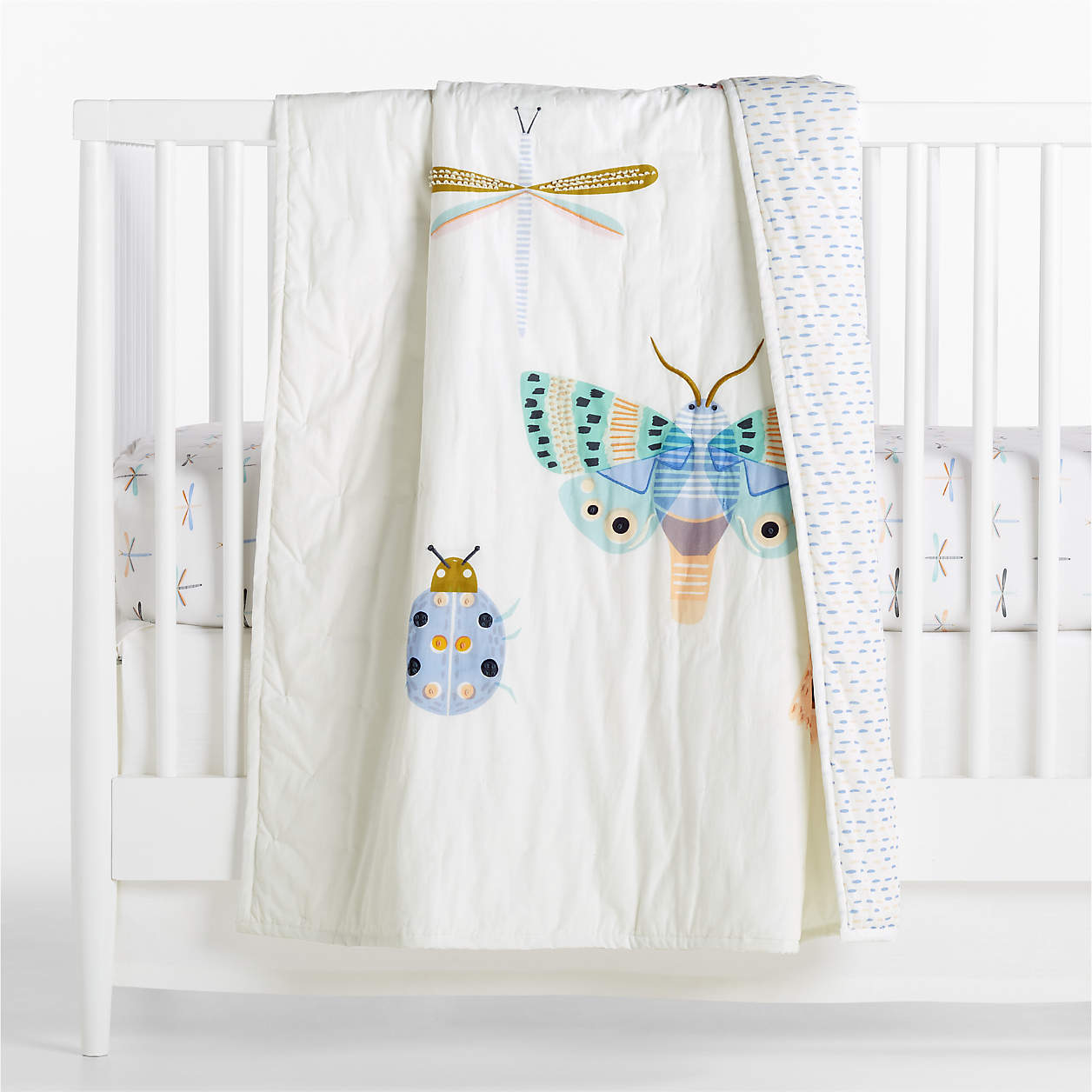 Meadow Organic Cotton Baby Crib Quilt + Reviews Crate & Kids Canada