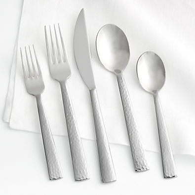 View Mesa 20-Piece Flatware Set details