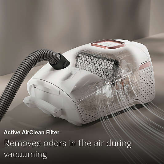 Miele ® Guard L1 Cat & Dog Canister Vacuum