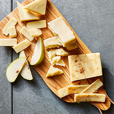 View Mild to Wild Cheddar Cheese Tasting details