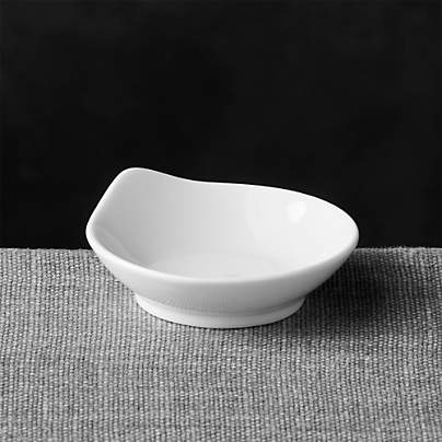 Porcelain Mini Round Grip Dish