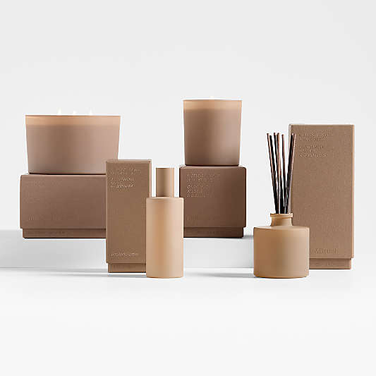 Monochrome No. 4 Suede 1-Wick Scented Candle - Cardamom, Amber and Oakmoss