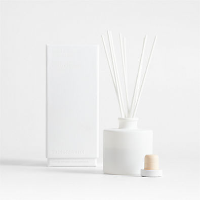 View Monochrome No. 01 Blanc Reed Diffuser - Basil, Nettle Flower and Sage details