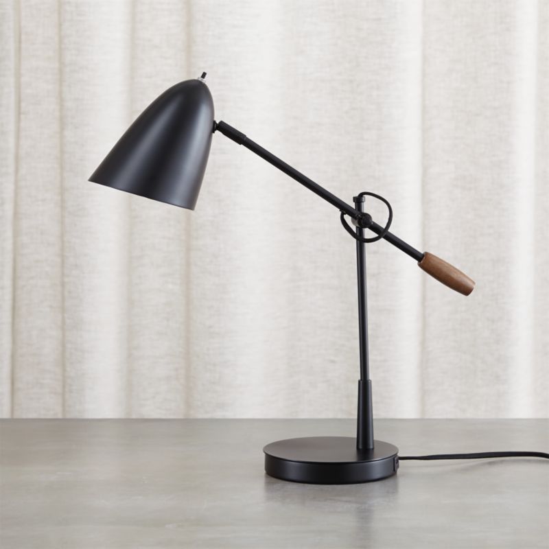 Morgan Black Metal Desk Lamp With Usb Port Reviews Crate And Barrel Canada