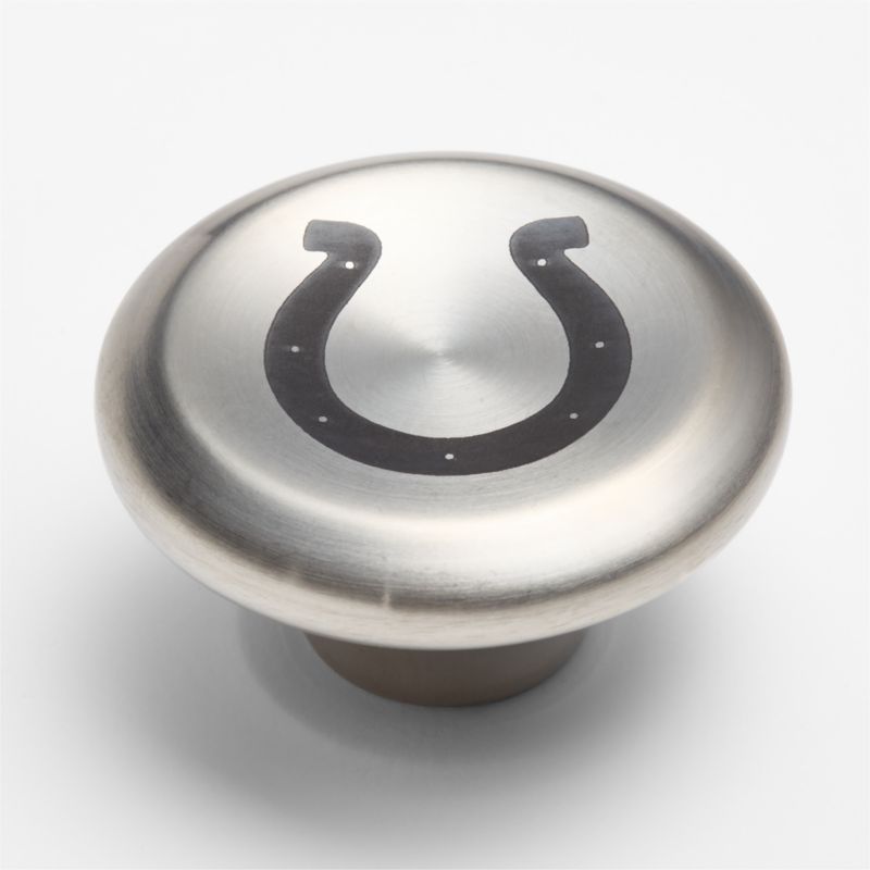 NFL Indianapolis Colts Le Creuset ® Signature 5.5-Qt. Cream Enameled Cast Iron Dutch Oven - image 1 of 2