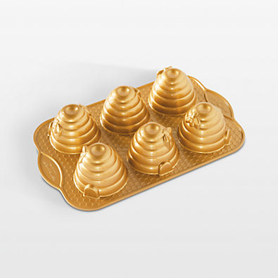 View Nordic Ware ® Beehive Cakelet Pan details