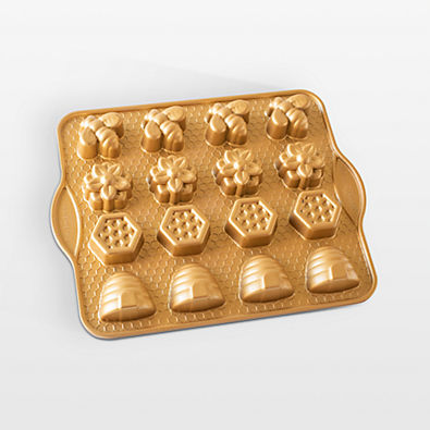 View Nordic Ware ® Busy Bee Bitelet Pan details