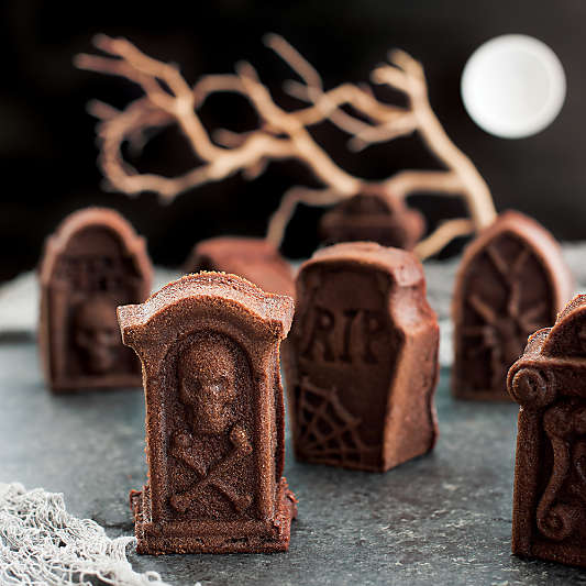 Nordic Ware ® Tombstone Cakelet Pan