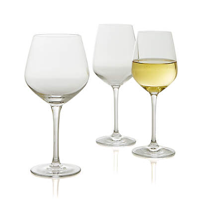 Crate & Barrel Wine Glasses, SET 4, 8.75, Tulip shape, Hungary, MINT