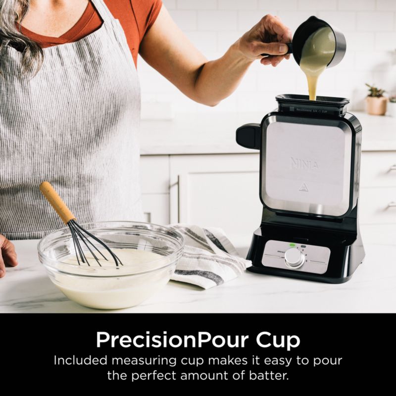 Ninja ® Belgian Waffle Maker PRO Neverstick™ - image 5 of 10