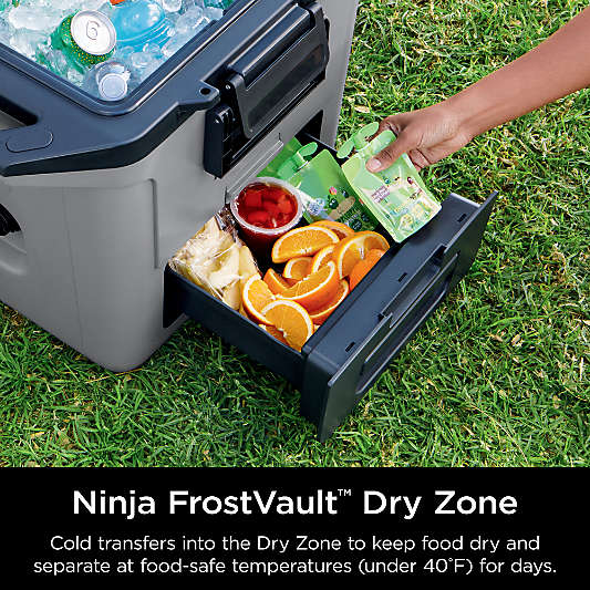 Ninja ® 30-Qt. Grey FrostVault™ Cooler