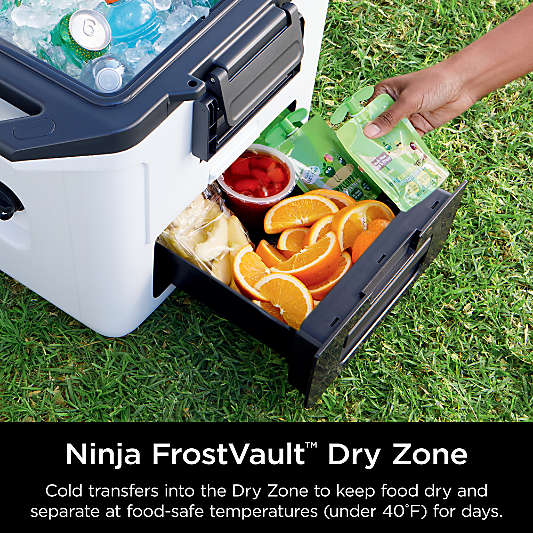 Ninja ® 30-Qt. White FrostVault ™ Cooler